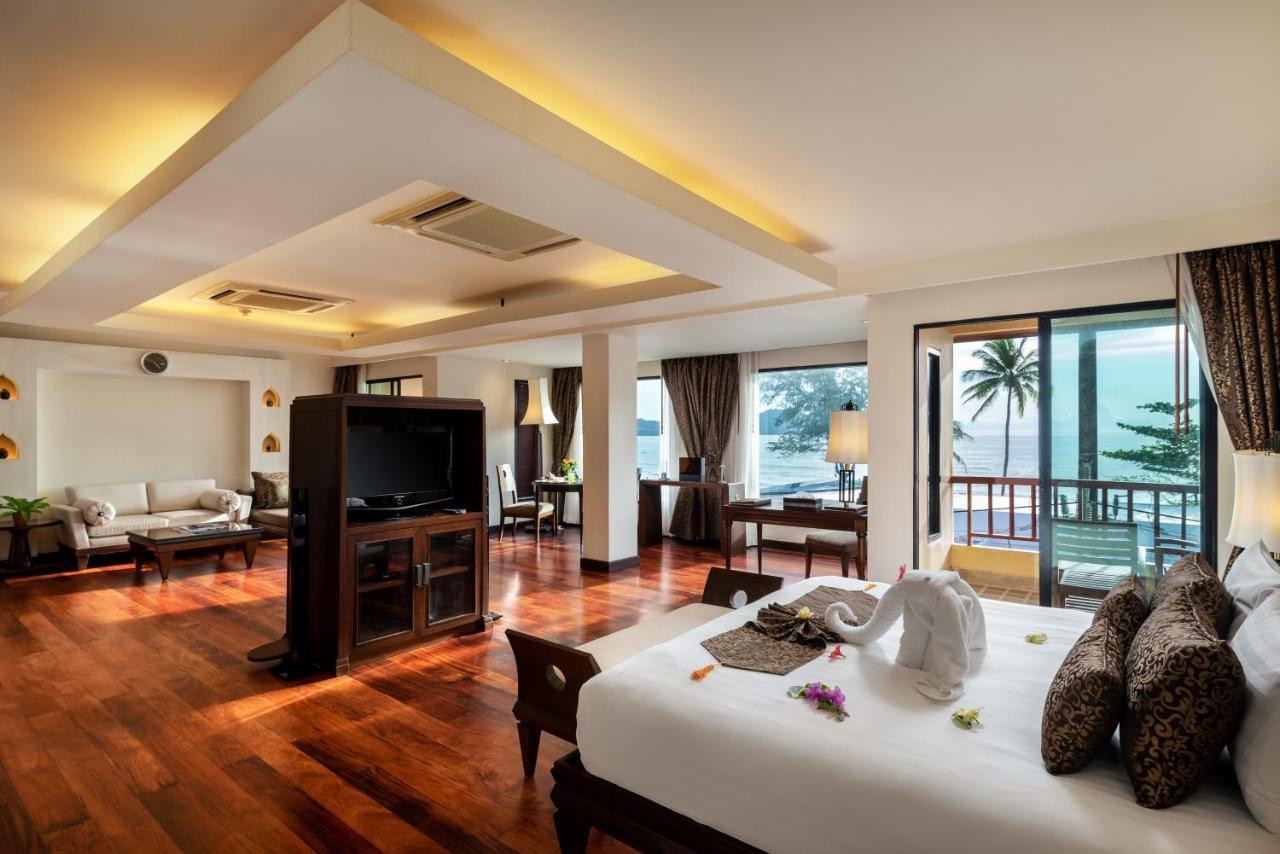 Patong Paragon Resort & Spa Sha Extra Plus Dış mekan fotoğraf A suite at the Royal Thai Suite