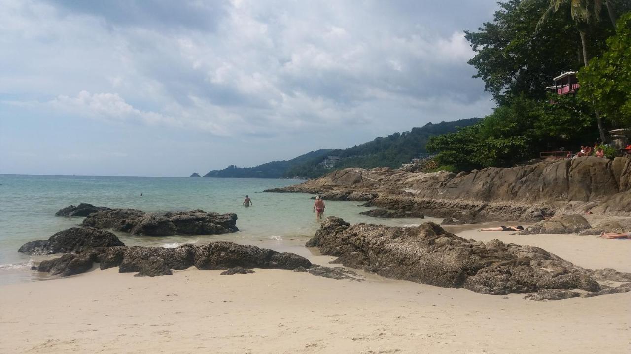 Patong Paragon Resort & Spa Sha Extra Plus Dış mekan fotoğraf Beach at the resort