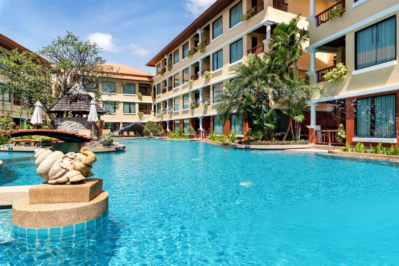 Patong Paragon Resort & Spa Sha Extra Plus Dış mekan fotoğraf The Royal Paradise Hotel & Spa