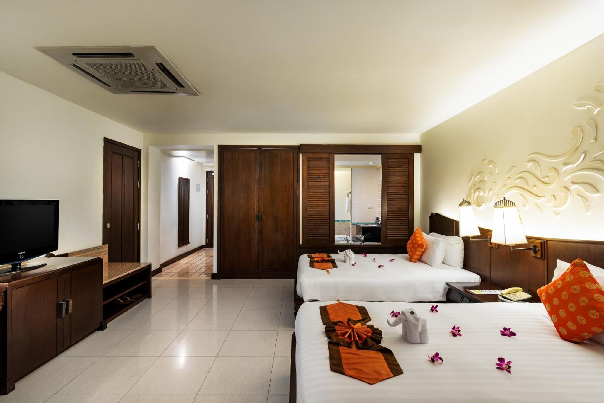 Patong Paragon Resort & Spa Sha Extra Plus Dış mekan fotoğraf Deluxe Room
